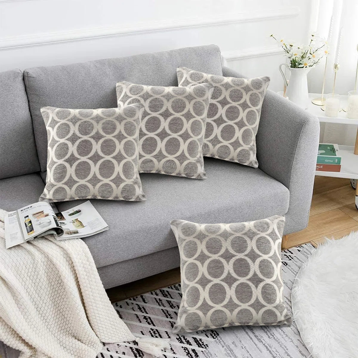 Geometric Cushion with Filling (Set of 4)